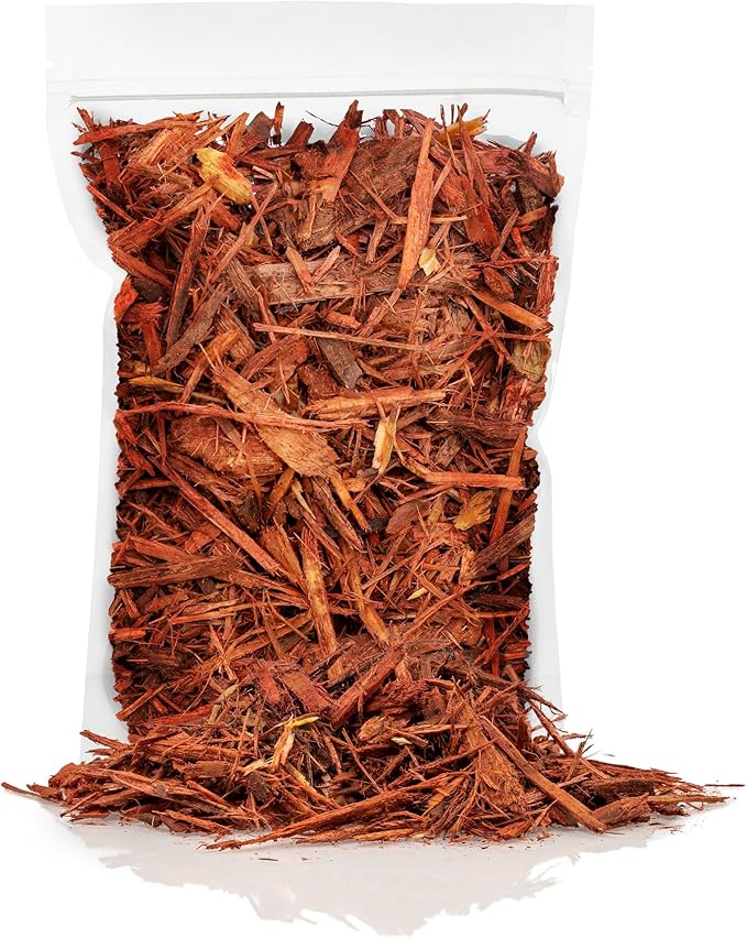 Gardenera Organic Red Mulch - Provide Natural Nutrients for Strong and Resilient Plants - 20 QUARTS