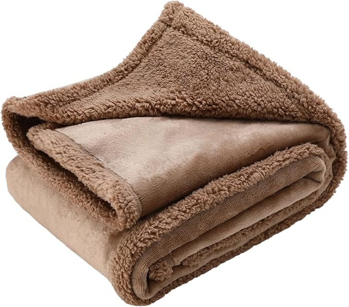 Dog Blanket, Waterproof Reversible Sherpa Fleece Throw Blanket, Furniture Cover for Bed, Couch, Sofa Protection from Liquid Pee and Pet Fur of Puppy, Cat (Light Coffee S28*39inches)