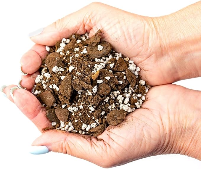 Gardenera Indoor Herb Planters Soil - Specially Blended Mixture for Growing Kitchen Herbs, 2 Quart Bag