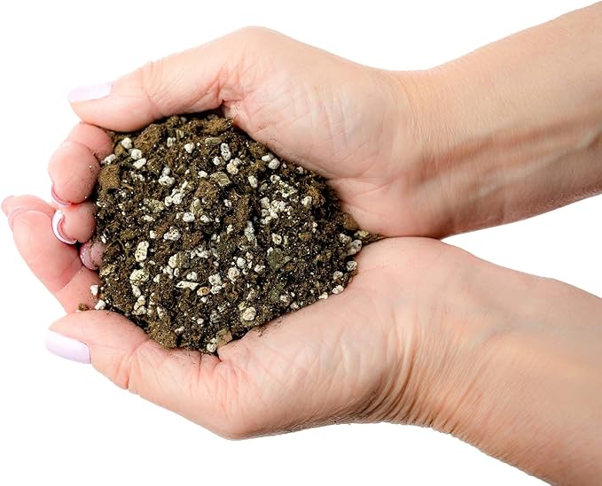 Gardenera Organic Moisture Control Potting Mix - Absorbs 33% More Water Than Basic Potting Soil - 1 Quart