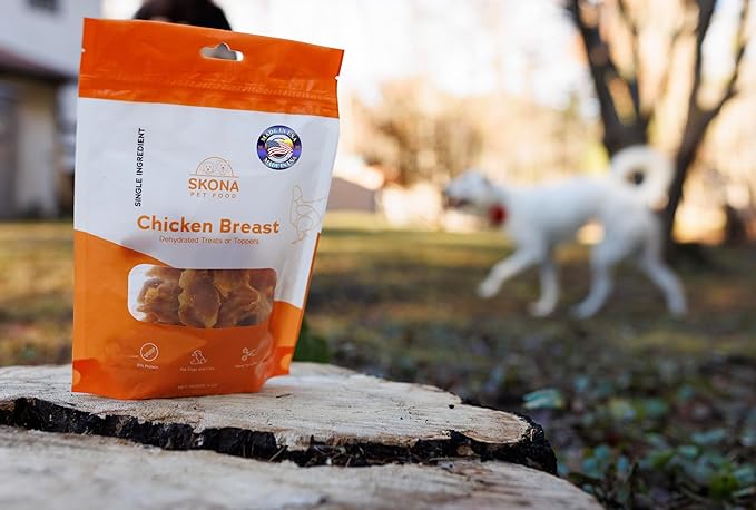 Skona PetFood Chicken Breast Jerky Dog Treats & Cat Jerky Treats, High Protein, Single-Ingredient Training Snacks, Vitamin-Rich, USA Made, Supports Heart, Eye & Dental Health, Healthy & Tasty, 4oz