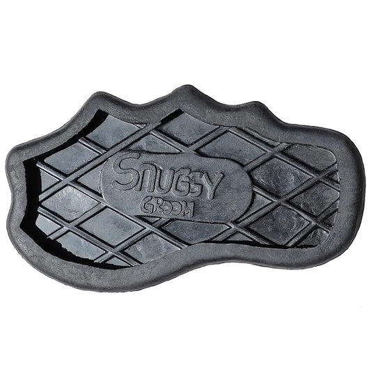 Grewal Equestrian Snuggy Groomer Soft Teeth Rubber Groomer Curry (Black)
