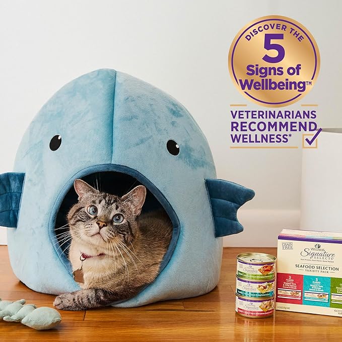 Wellness CORE Signature Selects Flaked Adult Wet Cat Food, Natural, Protein-Rich, Grain Free, 5.3 Ounce, 12 Pack (Seafood Variety Pack)