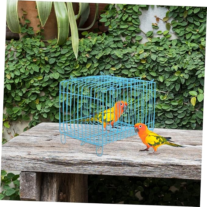 Portable Metal Bird Carrier Cage Travel Cage for Birds Lightweight Convenient Design for Parrots Cockatiels Pets Secure Stylish Habitat for Travel