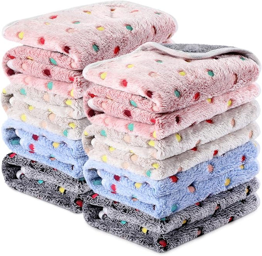 Tudomro 8 Pcs Guinea Pig Blankets Absorbent Washable Animal Fleece Bedding Cage Liners Waterproof Reusable Pet Pee Sleep Mat Pad Cover for Chinchilla Hamster Ferret(Dot,16 x 24 Inch)